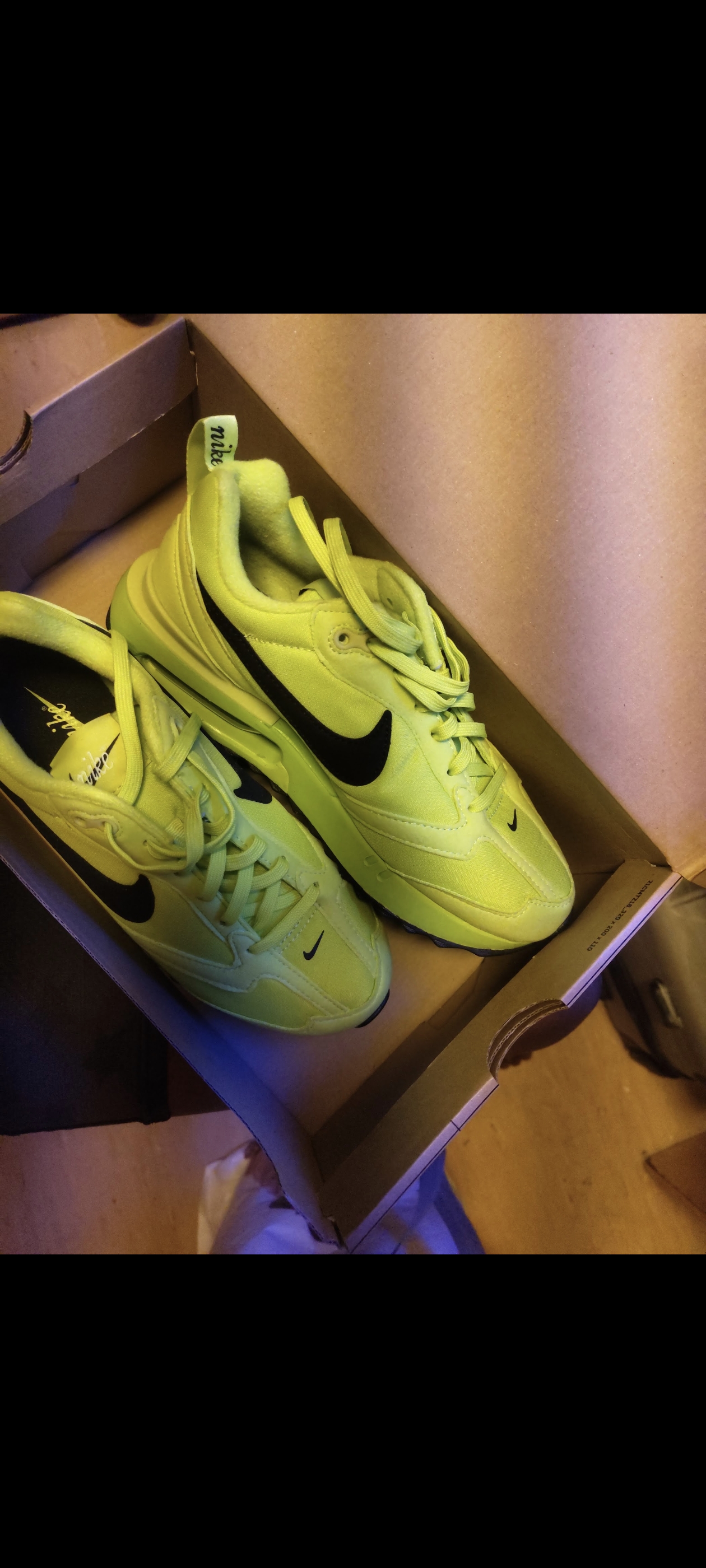 Neon Nike