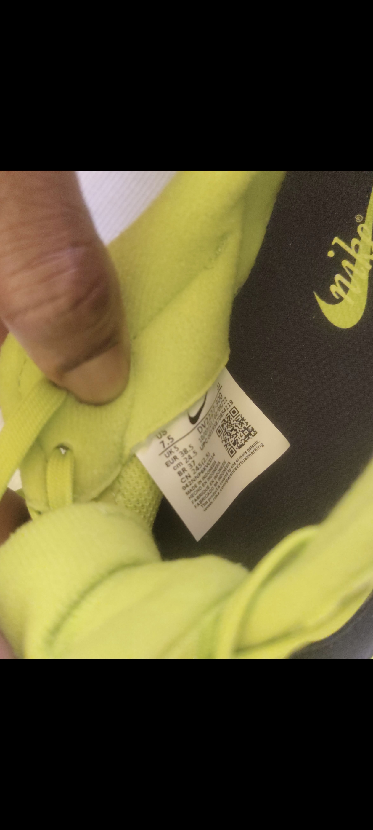 Neon Nike  2